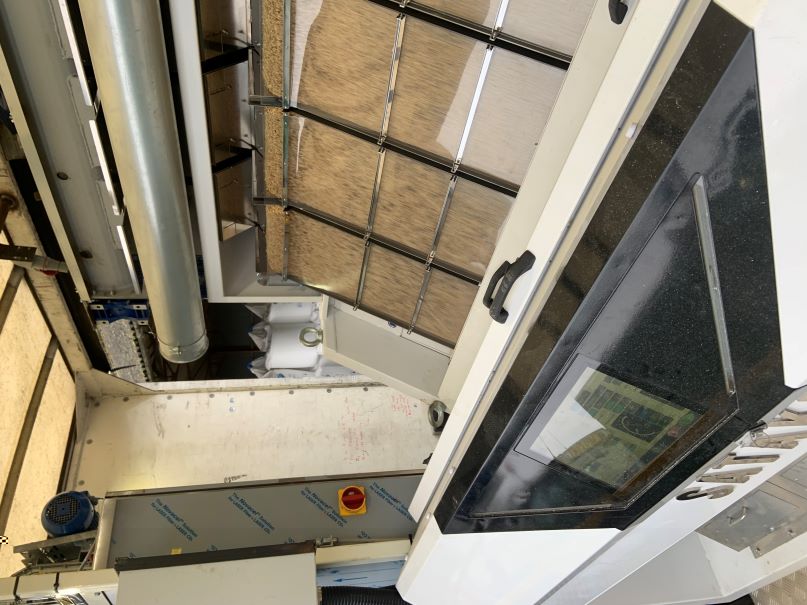 Satake Nirami Optical Sorting - Onn Track Mobile Grain Cleaning